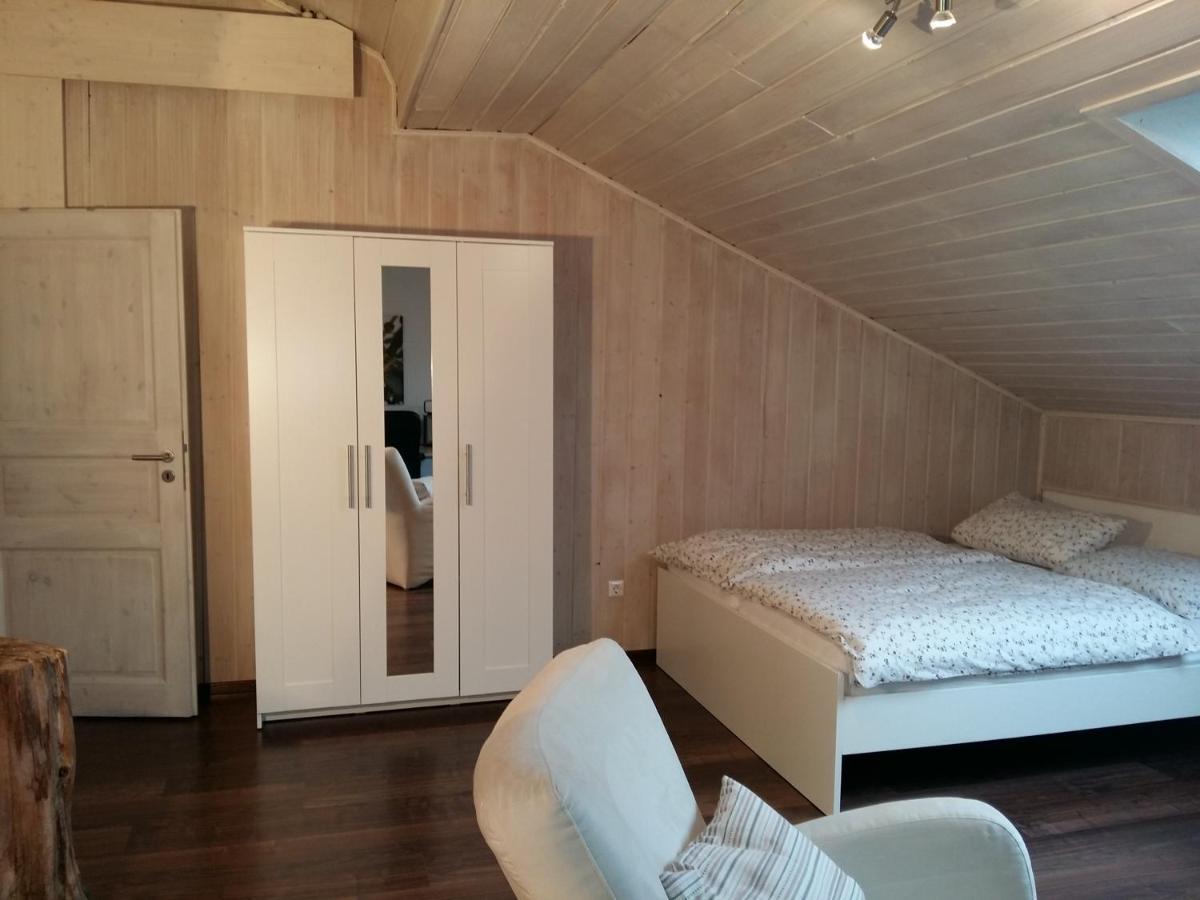Modernes Apartment Zum Wohlfuehlen คอลบาร์มัวร์ ภายนอก รูปภาพ