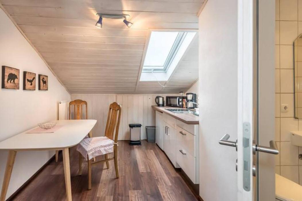 Modernes Apartment Zum Wohlfuehlen คอลบาร์มัวร์ ภายนอก รูปภาพ